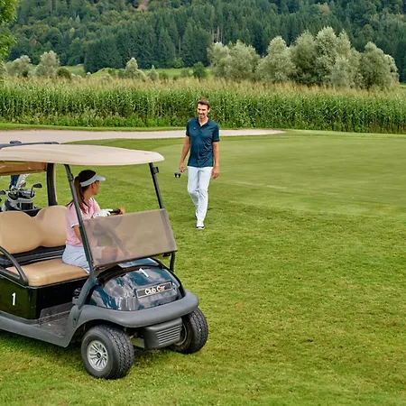 Falkensteiner & Carinzia L 4 Star Superior מלון 4*