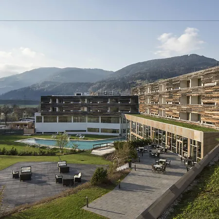 Отель Falkensteiner & Carinzia L 4 Star Superior