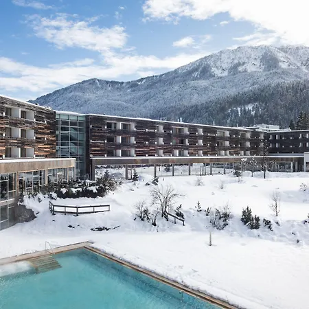 Отель Falkensteiner & Carinzia L 4 Star Superior Трёполах