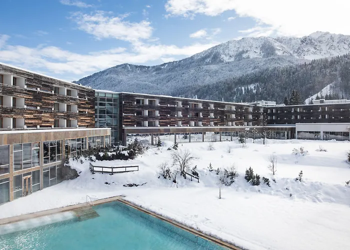 Hotel Falkensteiner & Carinzia L 4 Star Superior Tropolach