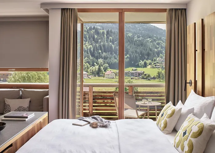 Hotel Falkensteiner & Carinzia L 4 Star Superior 4*